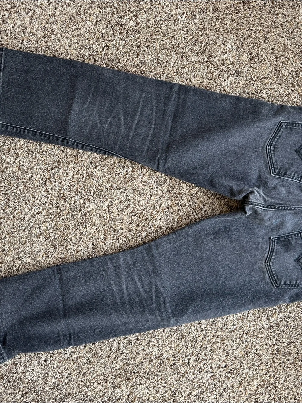 Levis slim straight